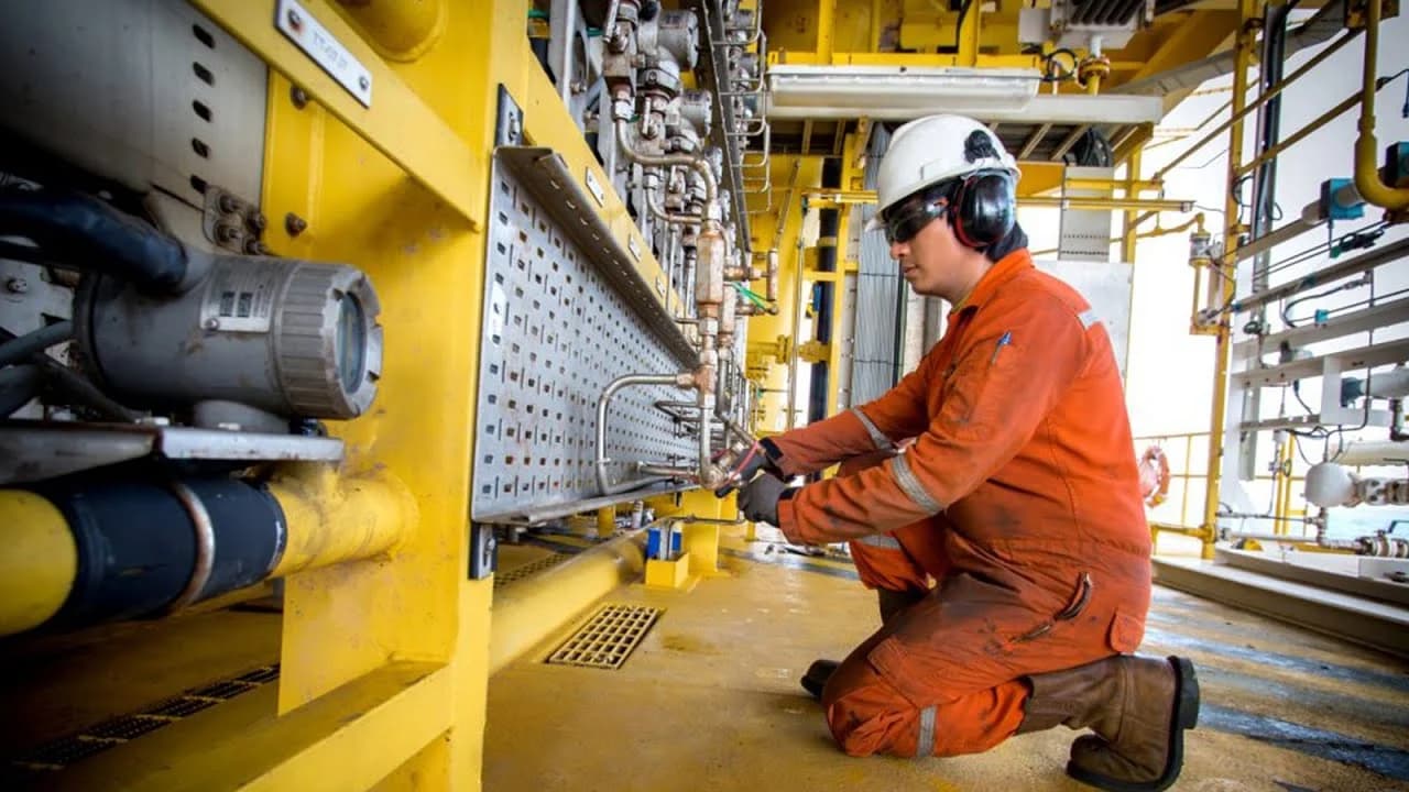 Pipe Fabrication & Erection